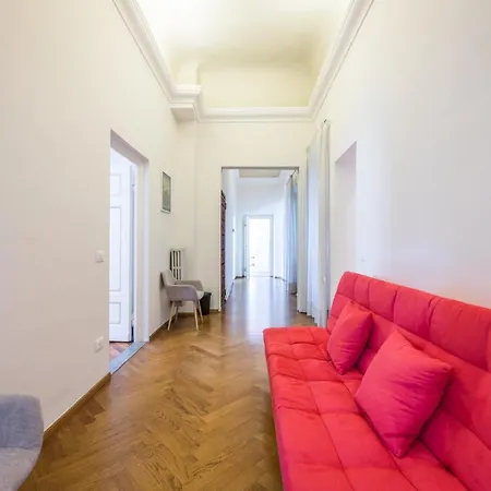 5 Min Duomo Magnificent Apartment